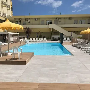 https://appartamenti-montmartre-rimini.emilia-romagnahotels.net